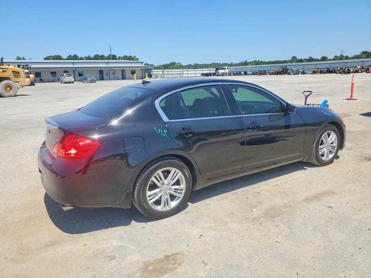 INFINITI G37 Journey