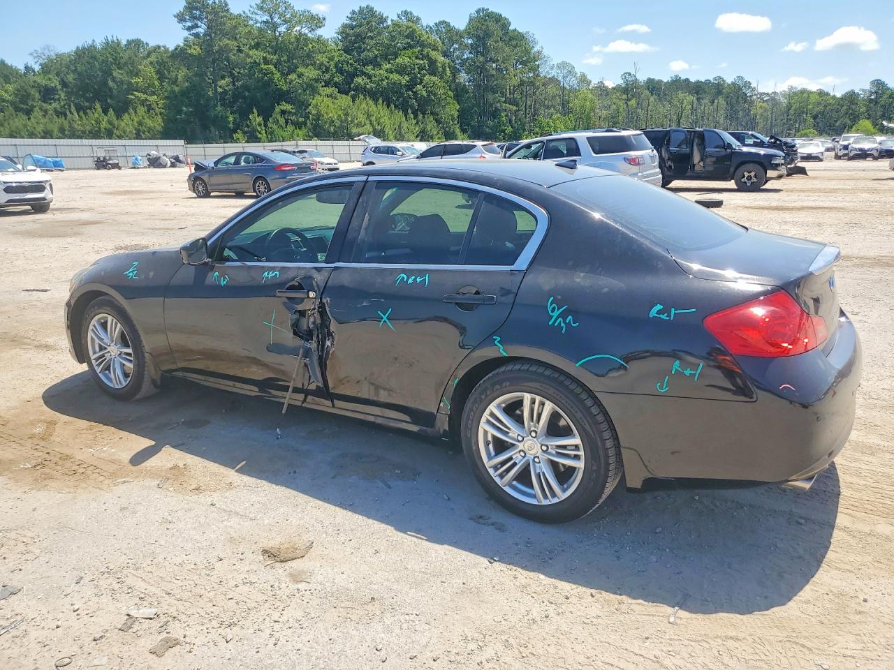 INFINITI G37 Journey