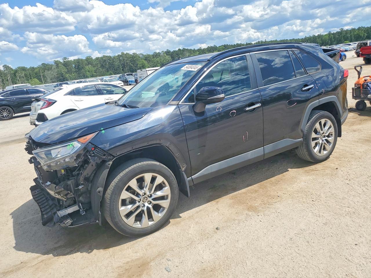 Salvage Toyota RAV4 Image