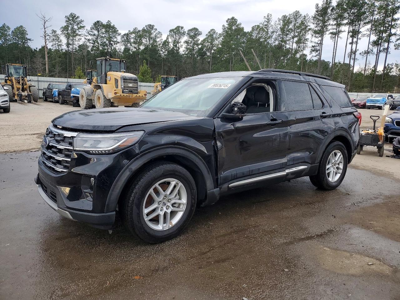 Salvage Ford Explorer Image