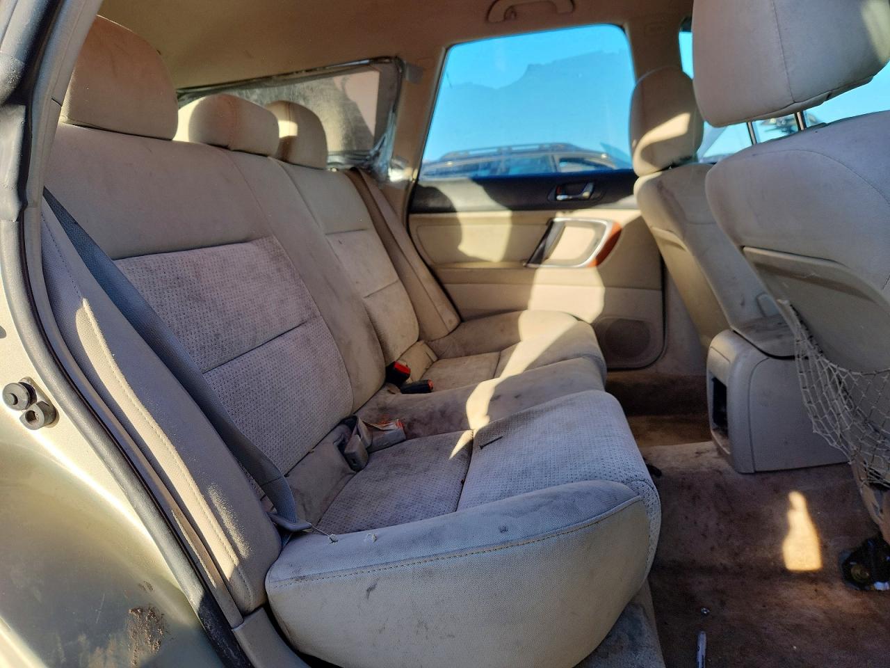 Subaru Legacy Outback 2.5i