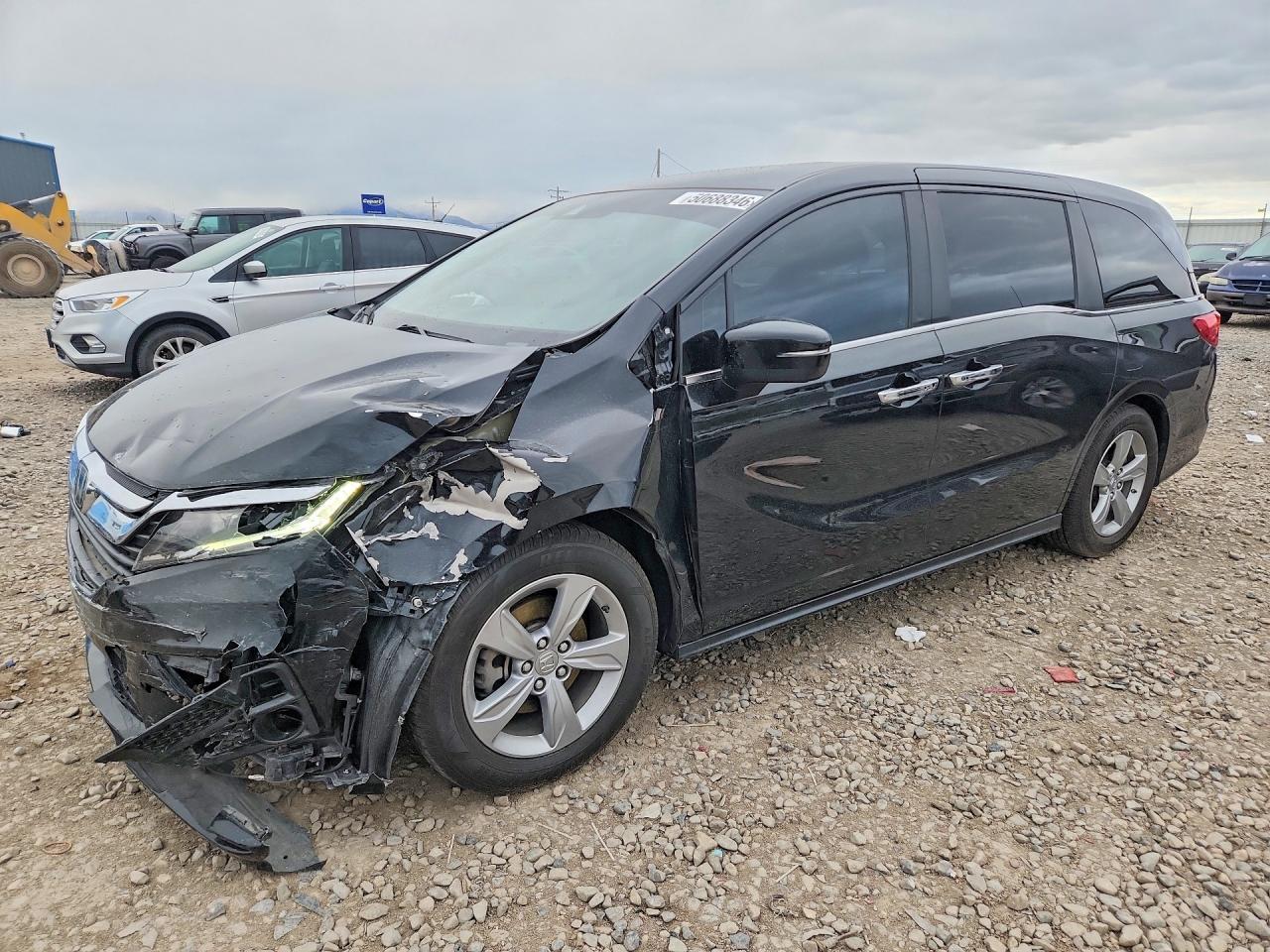 Salvage Honda Odyssey Image