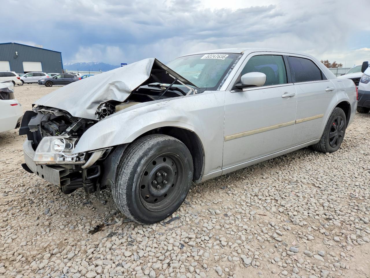 Salvage Chrysler 300 Image