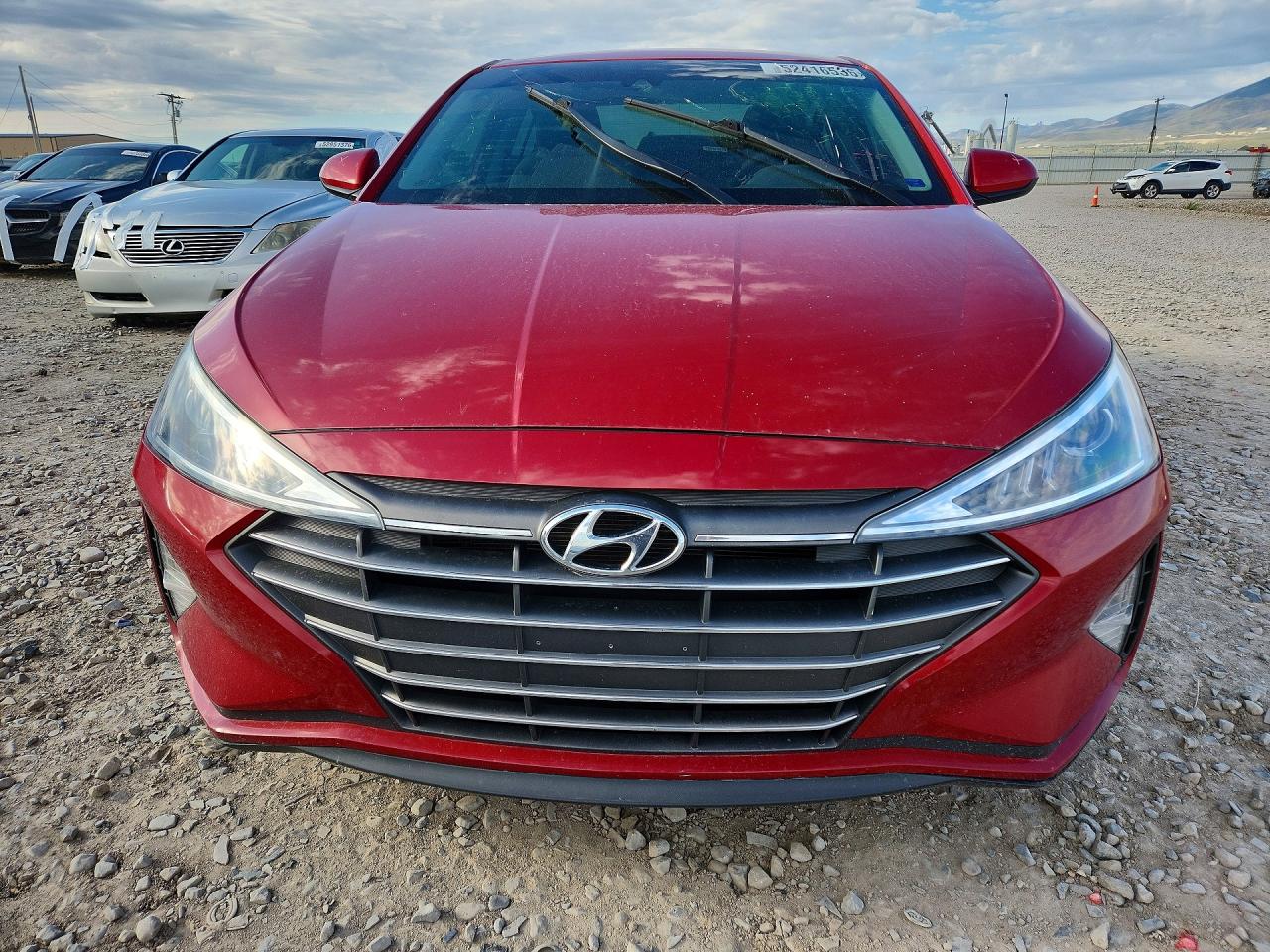 Hyundai ELANTRA Sel