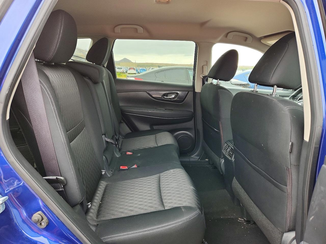 Nissan Rogue S