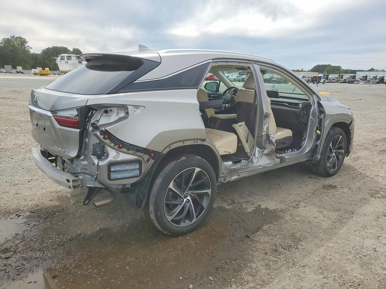 Lexus RX Base