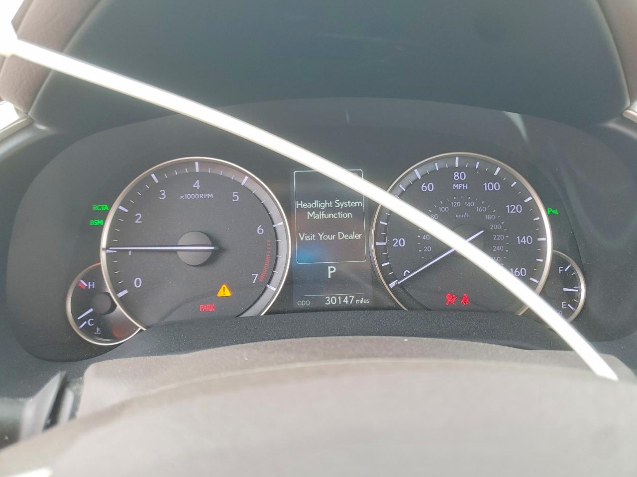Lexus RX Base