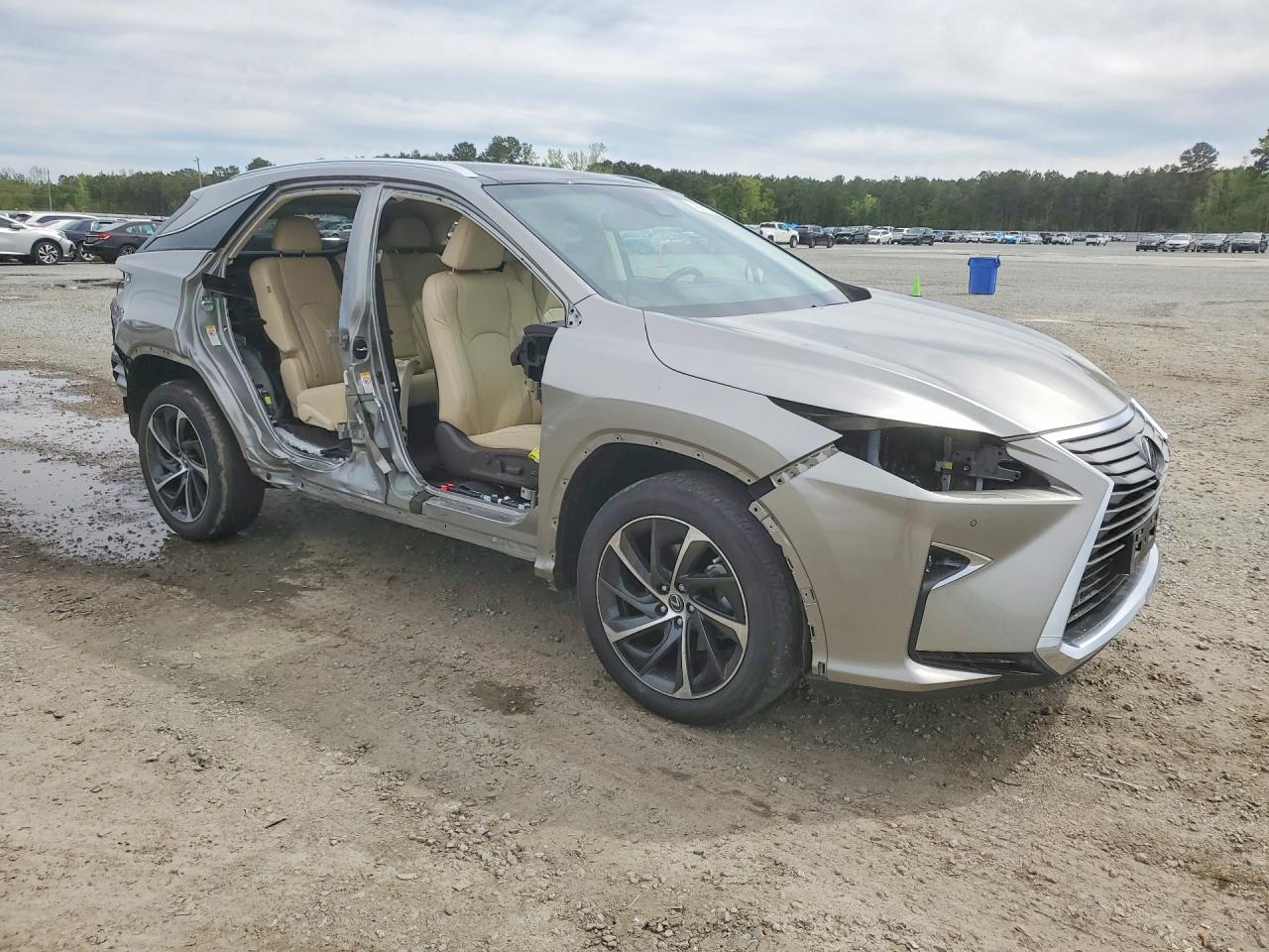 Lexus RX Base