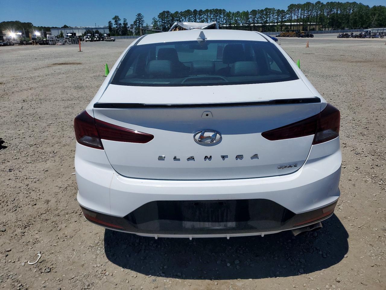 Hyundai ELANTRA Sport