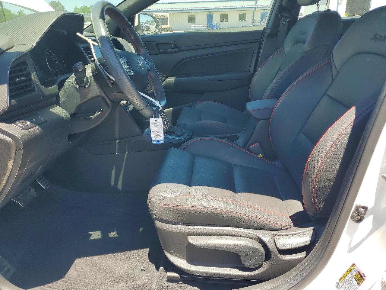 Hyundai ELANTRA Sport