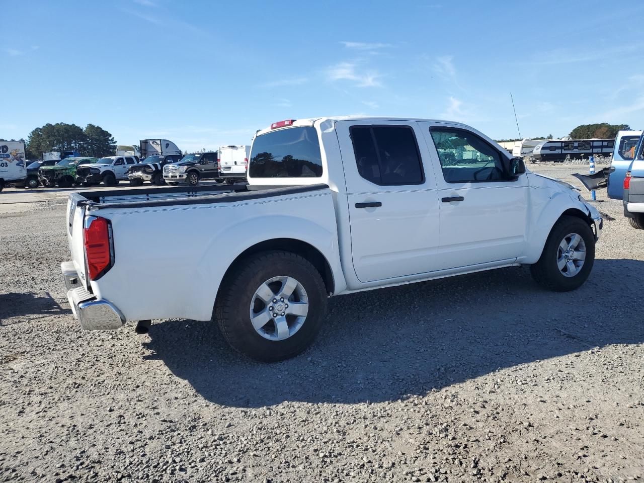 Nissan Frontier Crew Cab Se