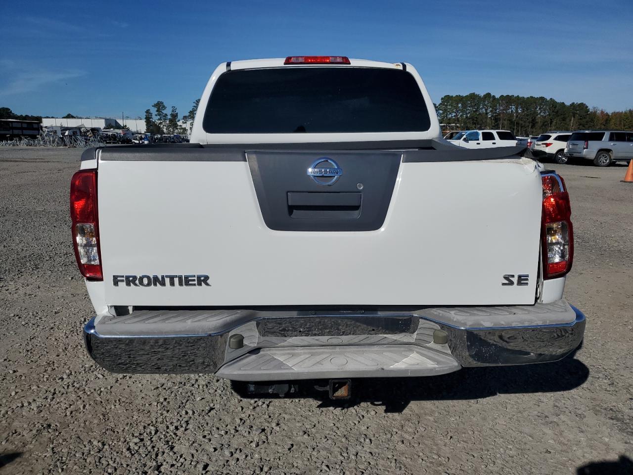Nissan Frontier Crew Cab Se