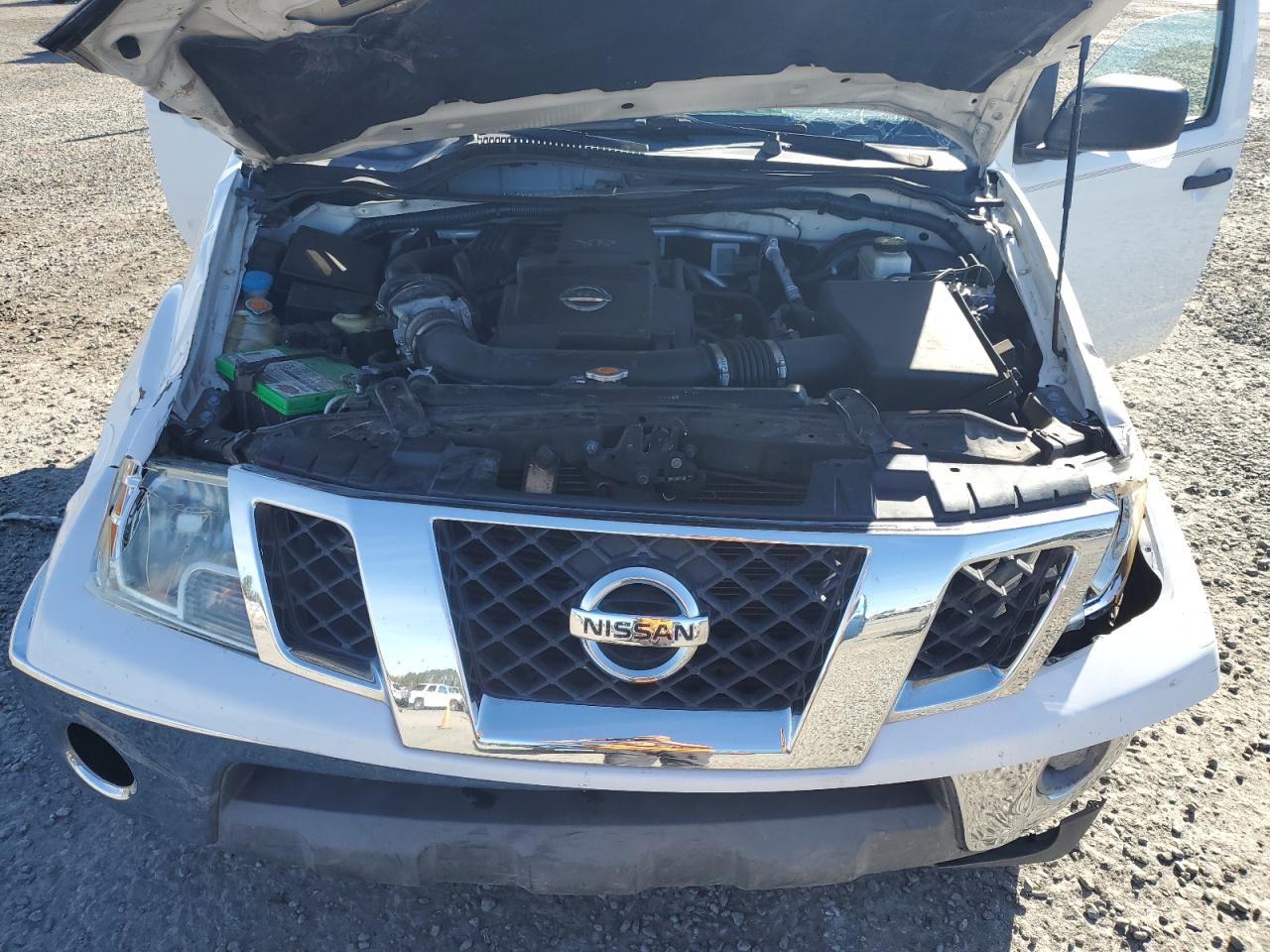 Nissan Frontier Crew Cab Se