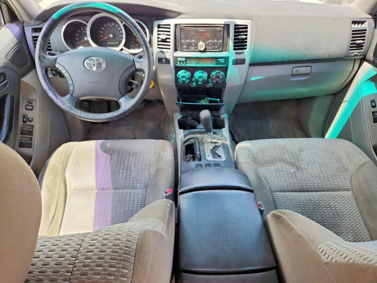 Toyota 4Runner Sr5
