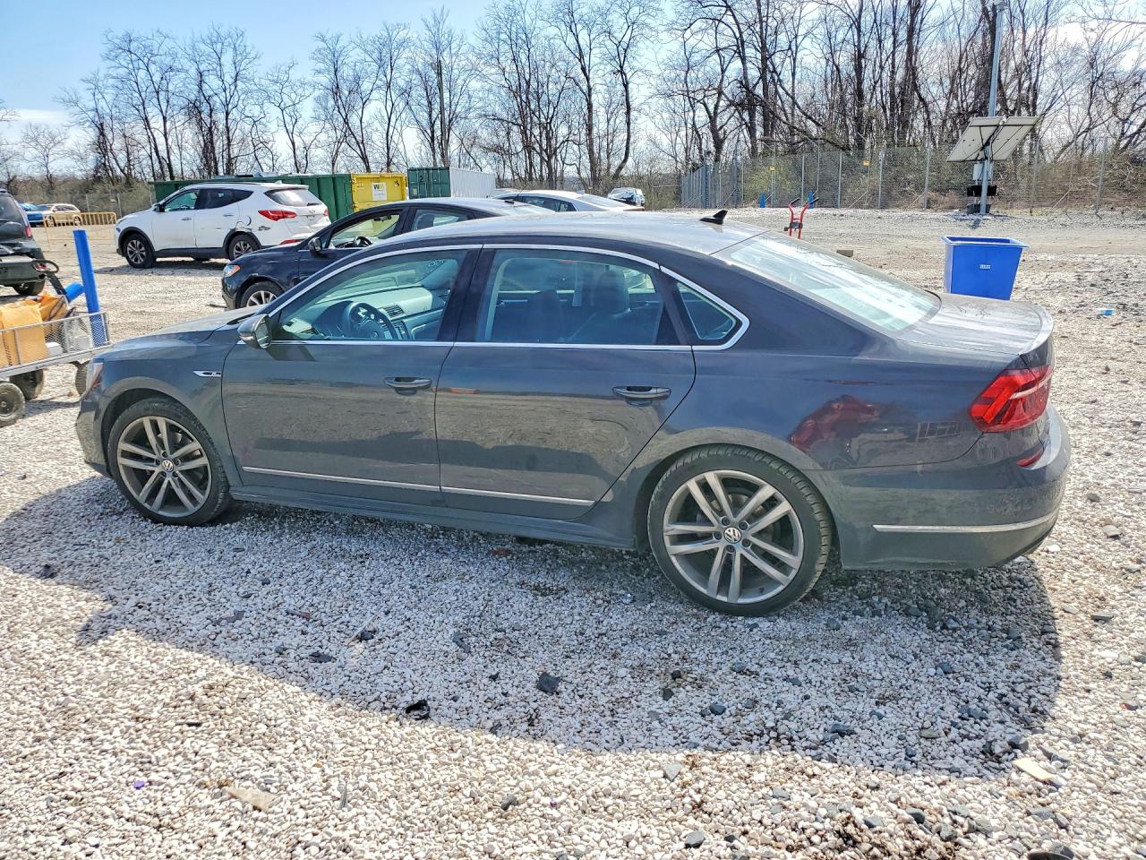 Volkswagen Passat R-line