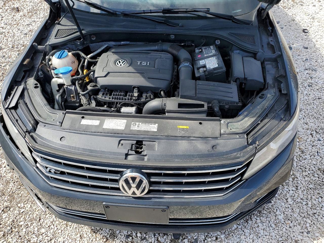 Volkswagen Passat R-line