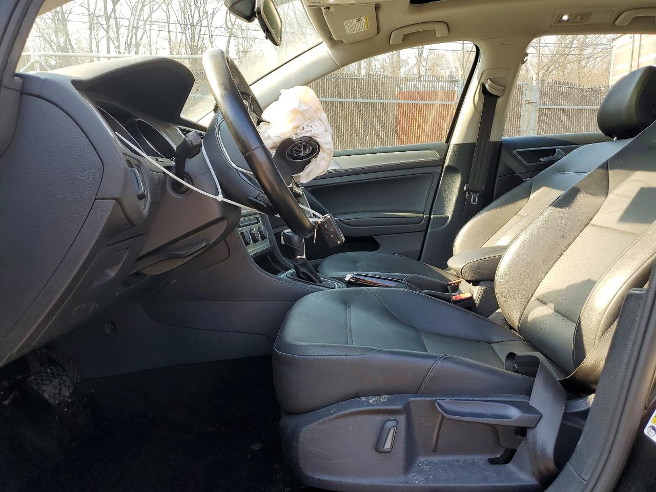 Volkswagen Golf S