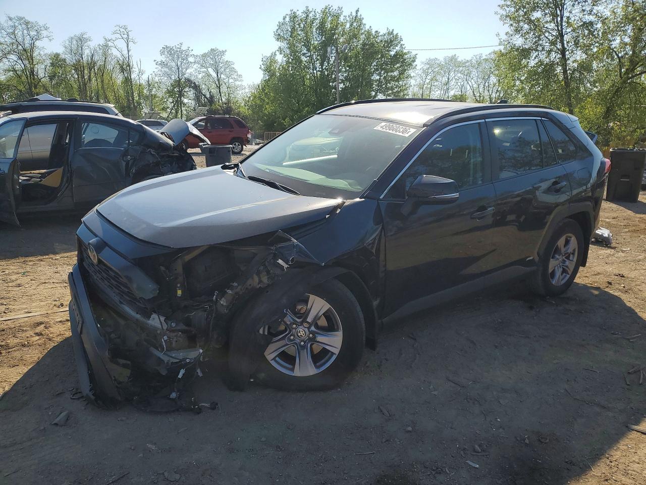 Salvage Toyota RAV4 Image