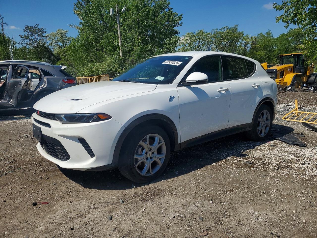 Salvage Dodge Hornet Image