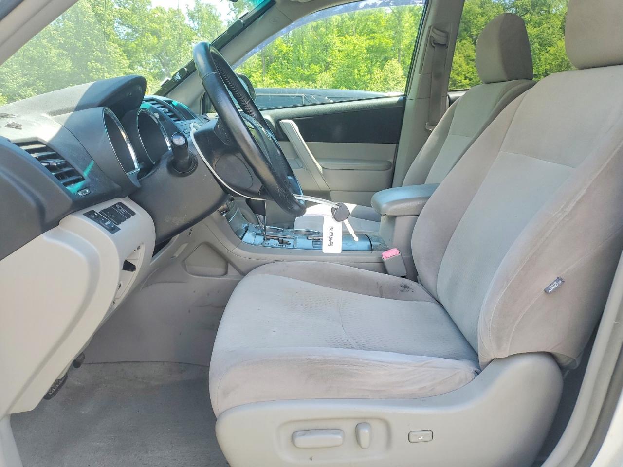 Toyota Highlander Base