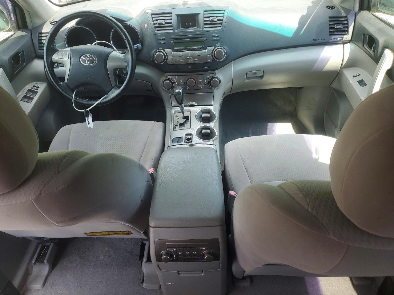 Toyota Highlander Base