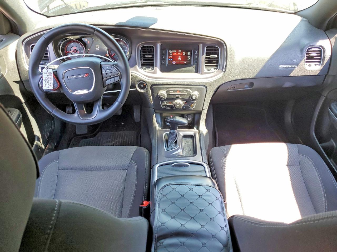 Dodge Charger Se