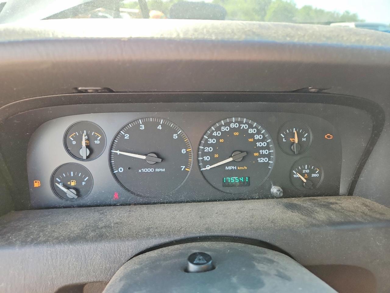 Jeep Grand Cherokee Laredo