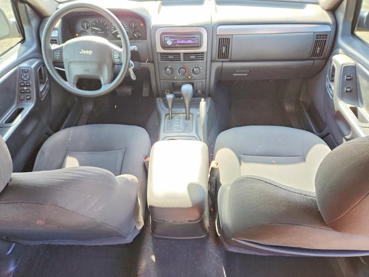 Jeep Grand Cherokee Laredo
