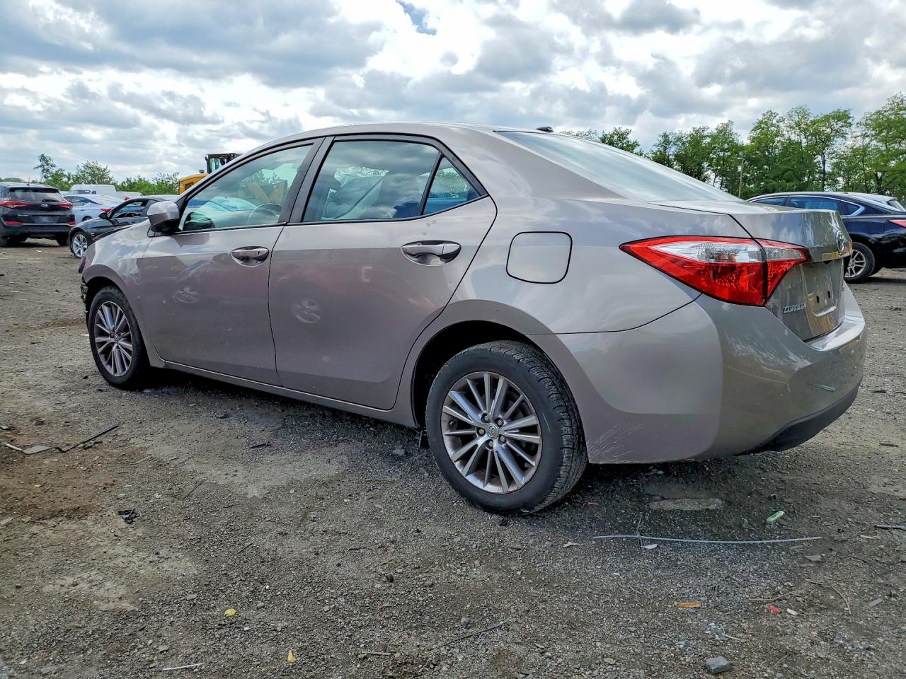 Toyota Corolla Le Premium