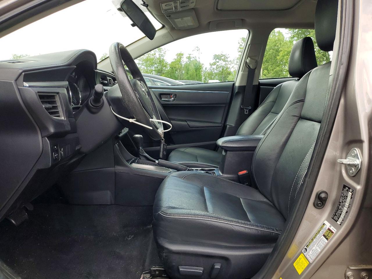 Toyota Corolla Le Premium