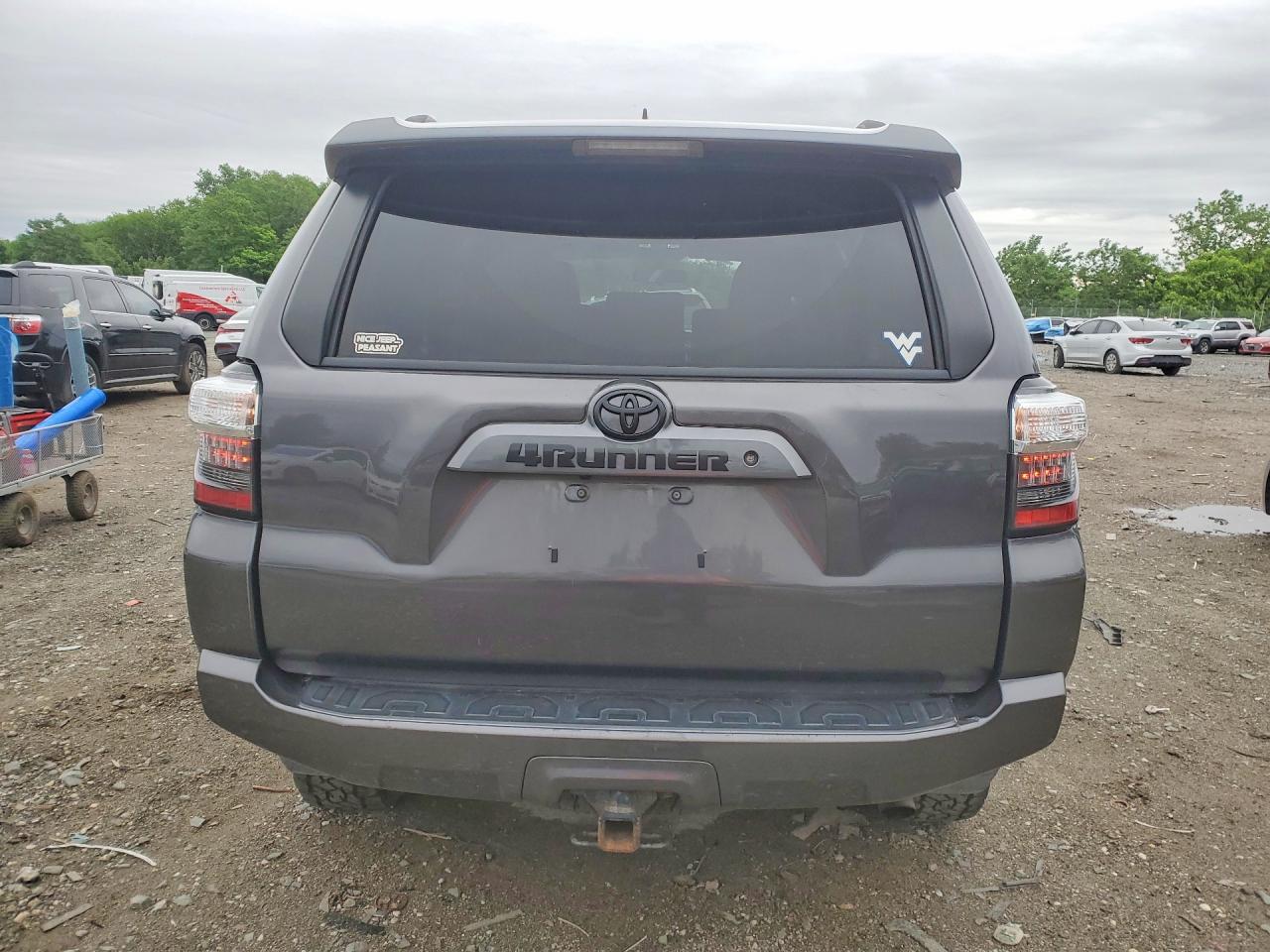 Toyota 4Runner Sr5