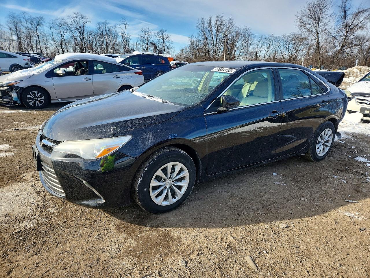 Salvage Toyota Camry Image