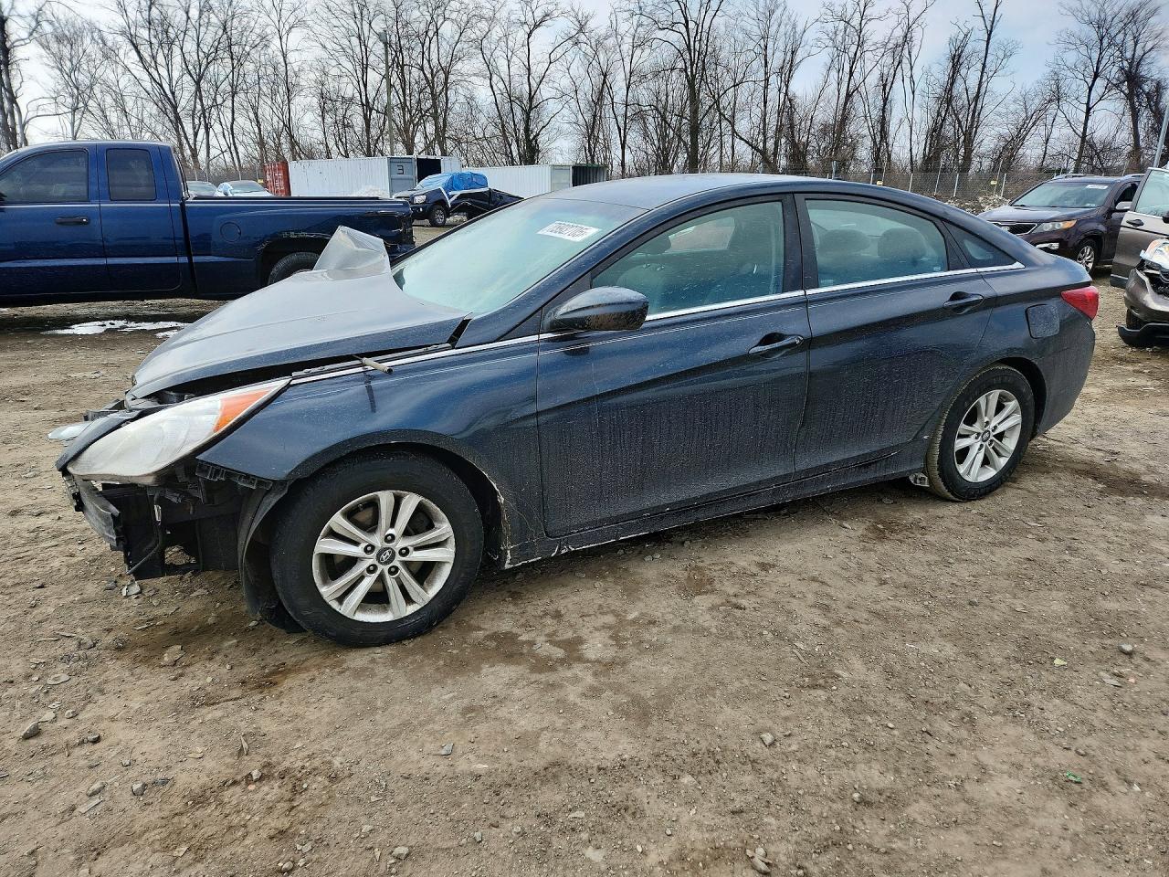 Salvage Hyundai SONATA Image