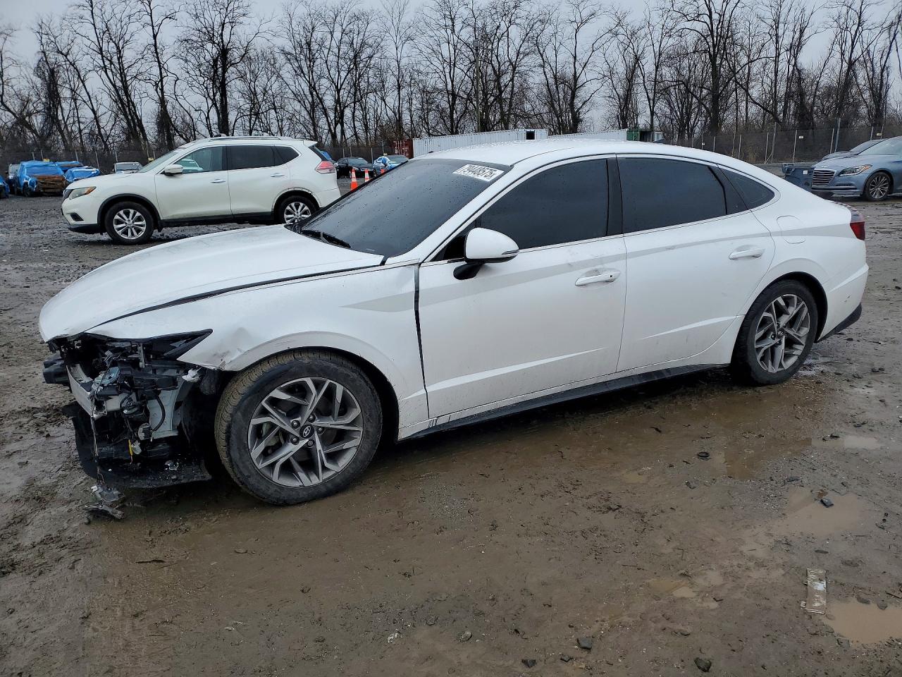 Salvage Hyundai SONATA Image