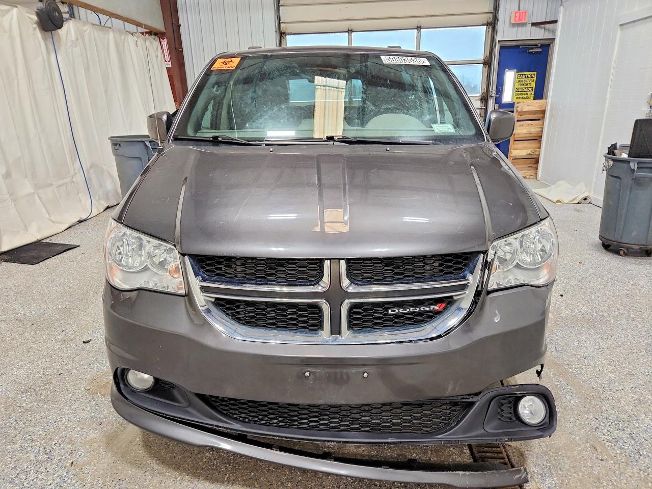 Dodge Caravan Sxt