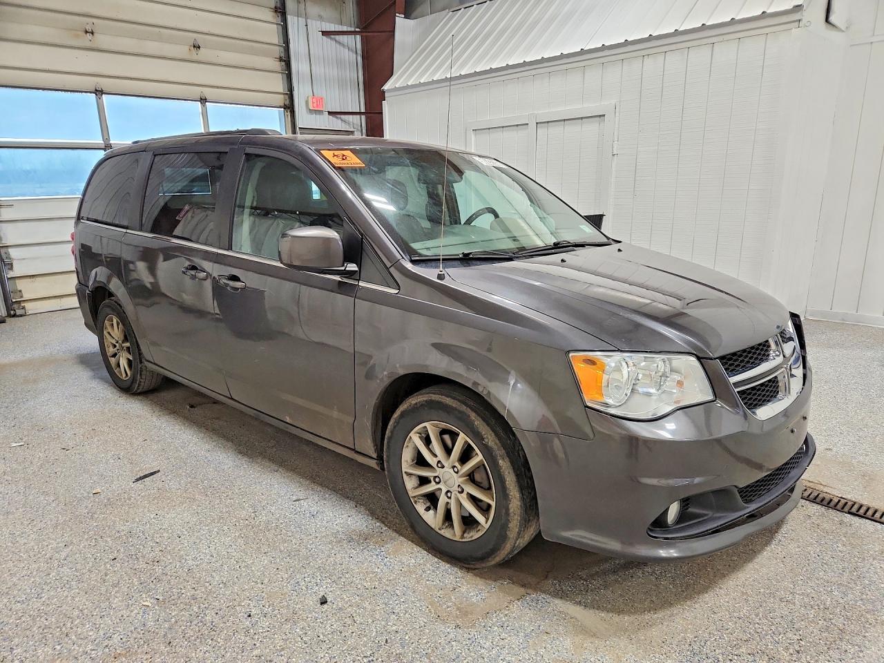Dodge Caravan Sxt