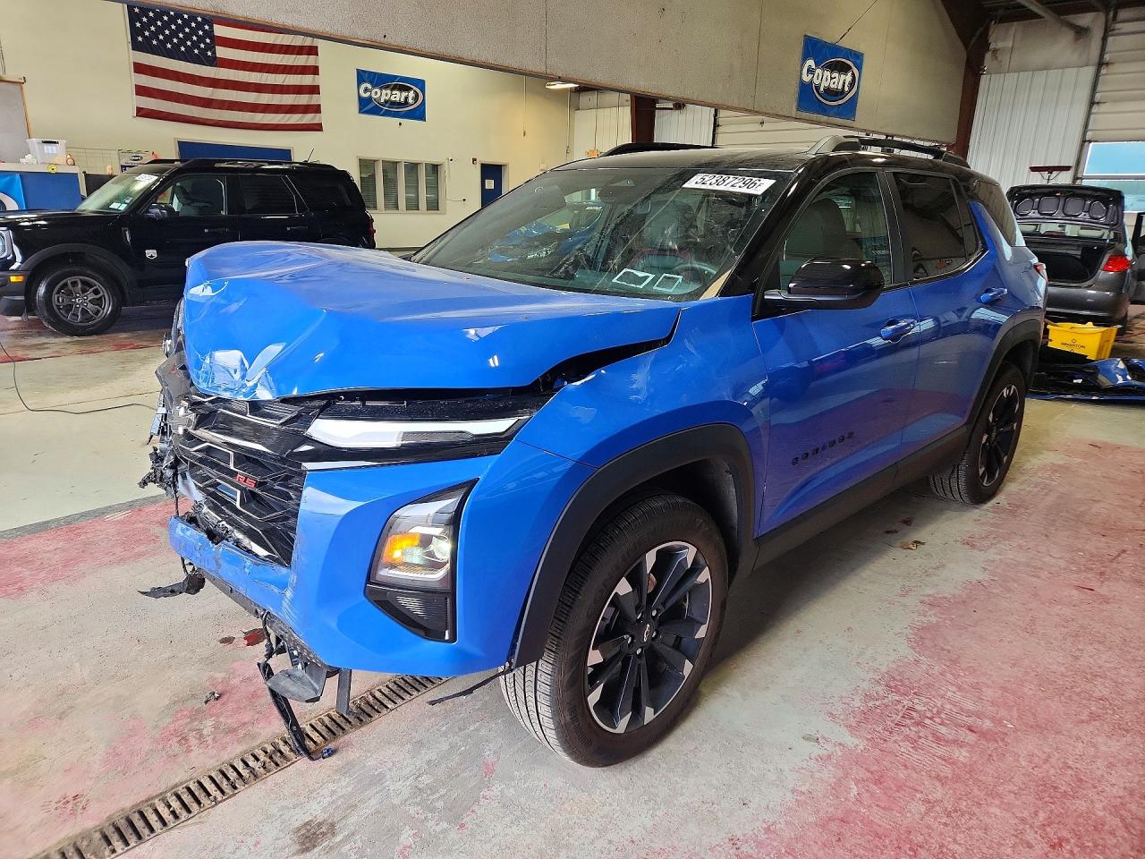 Salvage Chevrolet Equinox Image