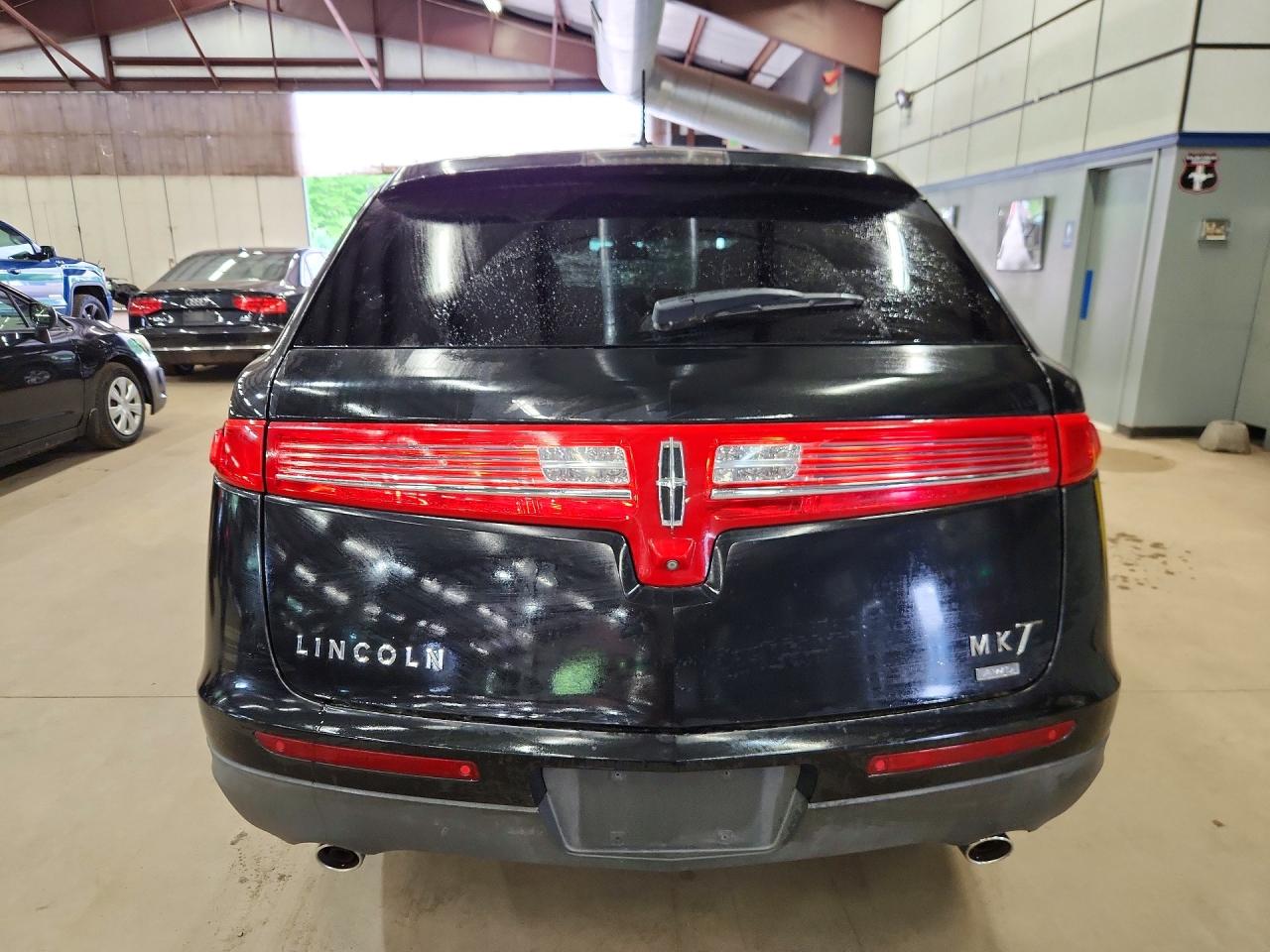 Lincoln MKT