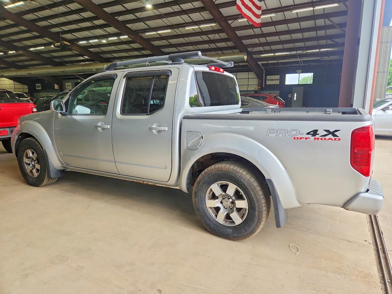 Nissan Frontier S