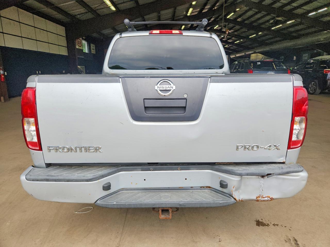 Nissan Frontier S