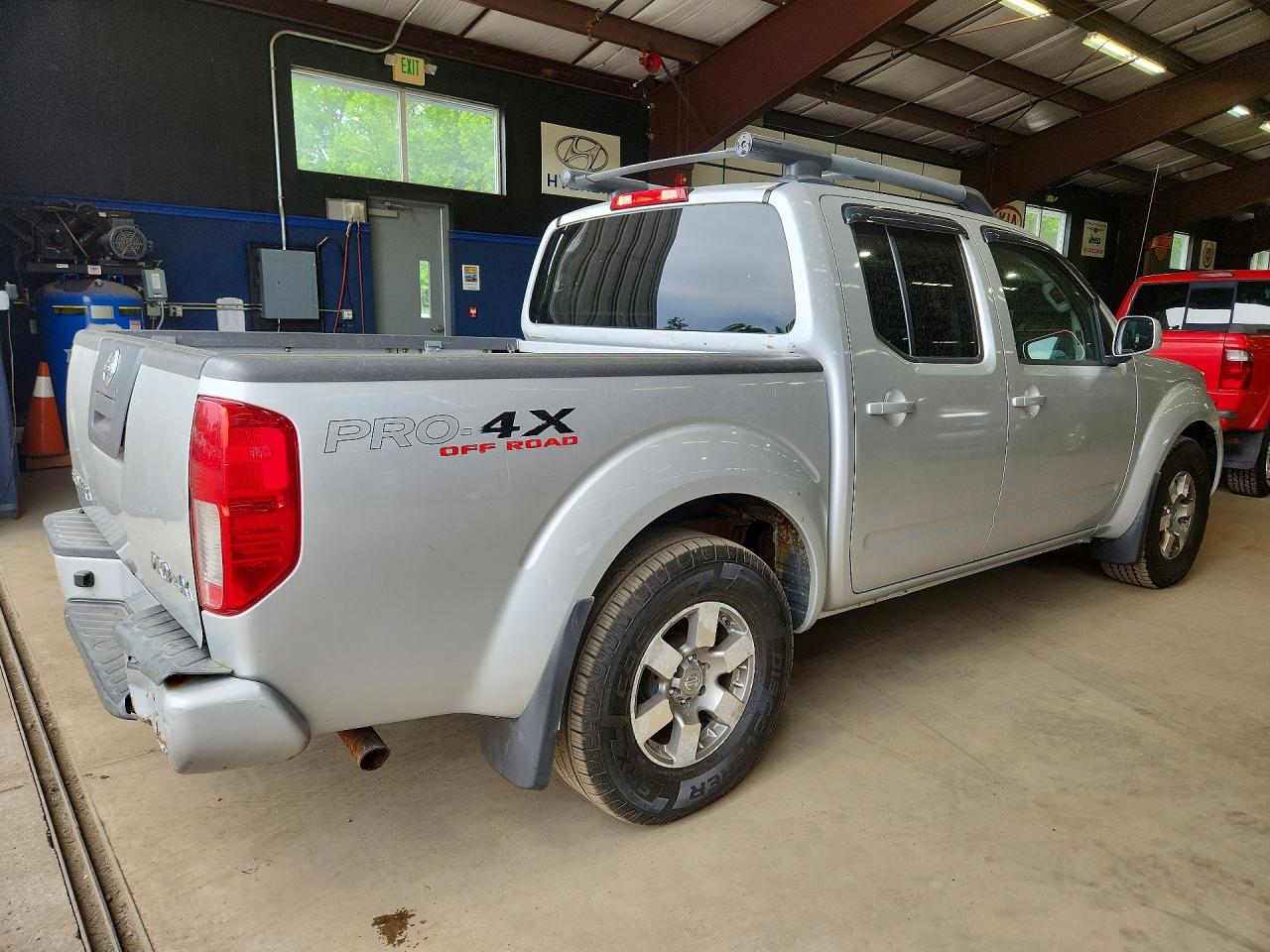 Nissan Frontier S