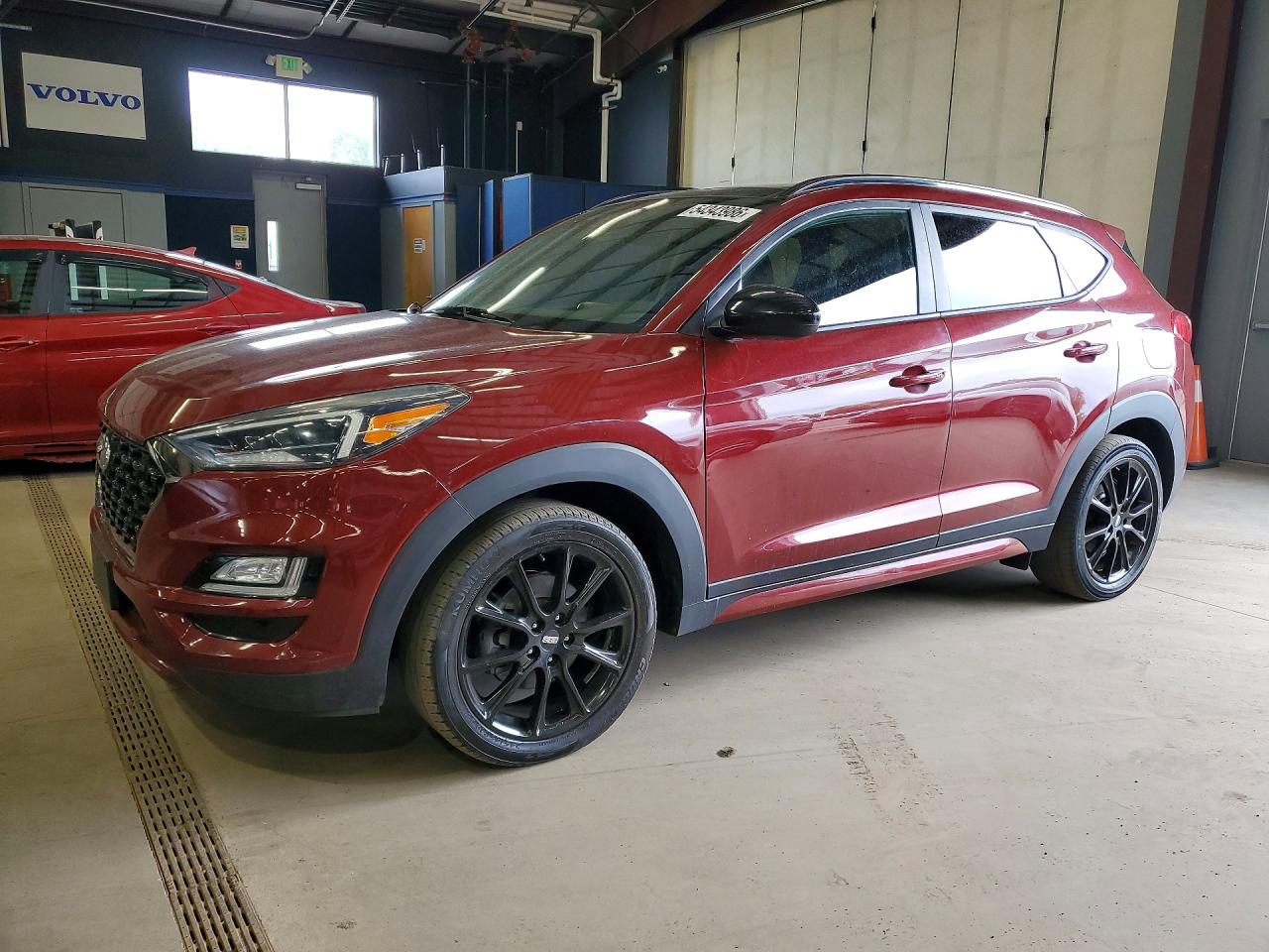 Salvage Hyundai TUCSON Image