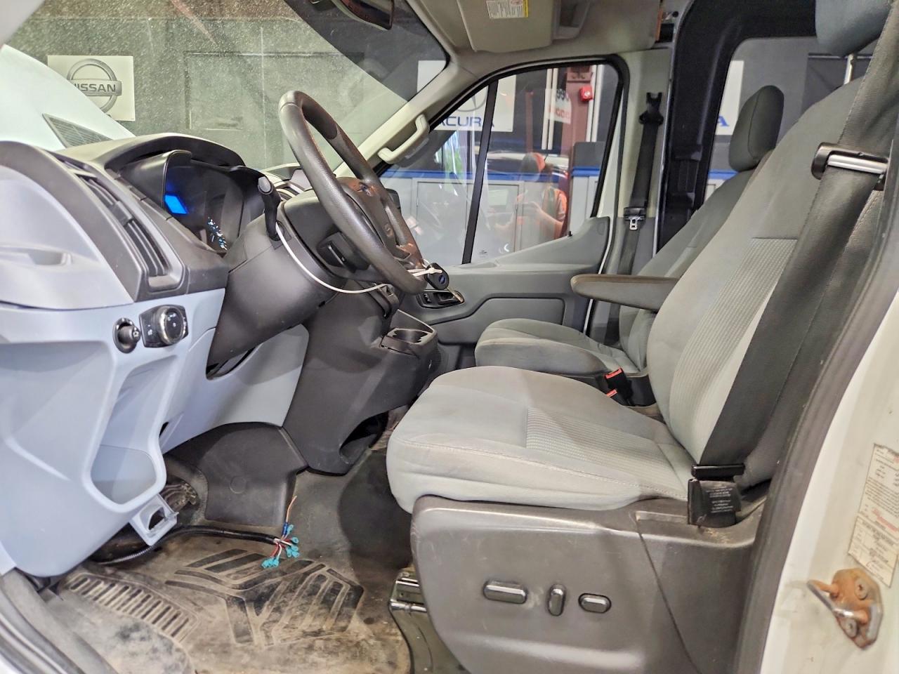 Ford Transit T-250