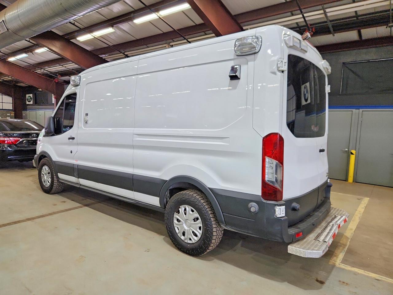 Ford Transit T-250