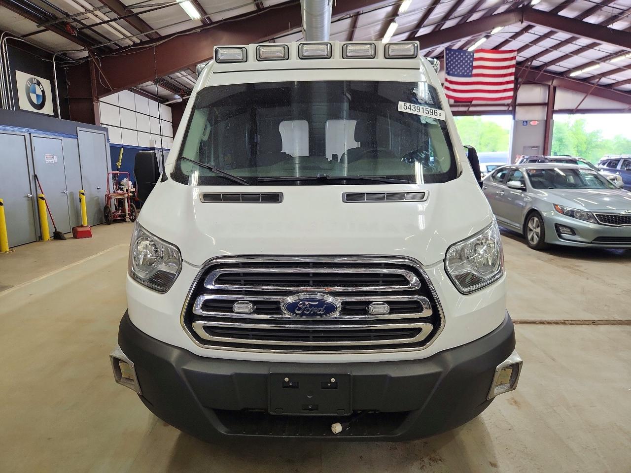 Ford Transit T-250