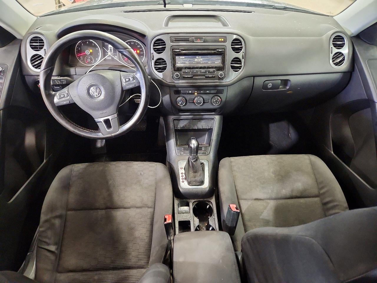 Volkswagen Tiguan S