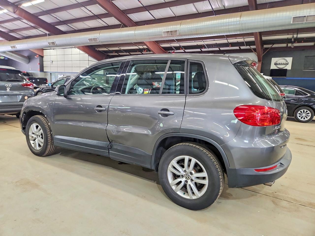 Volkswagen Tiguan S