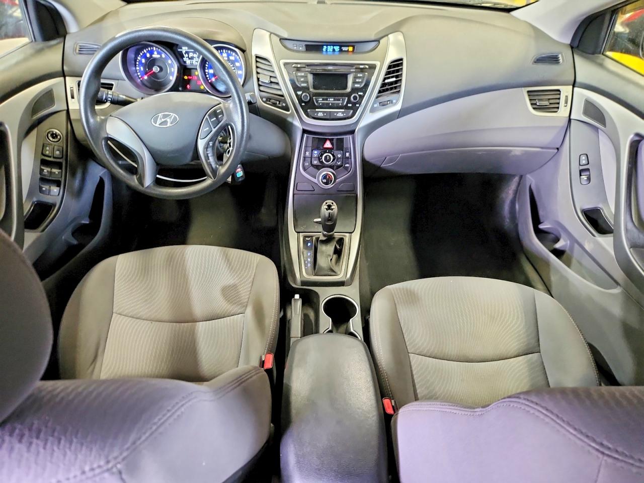 Hyundai ELANTRA Se