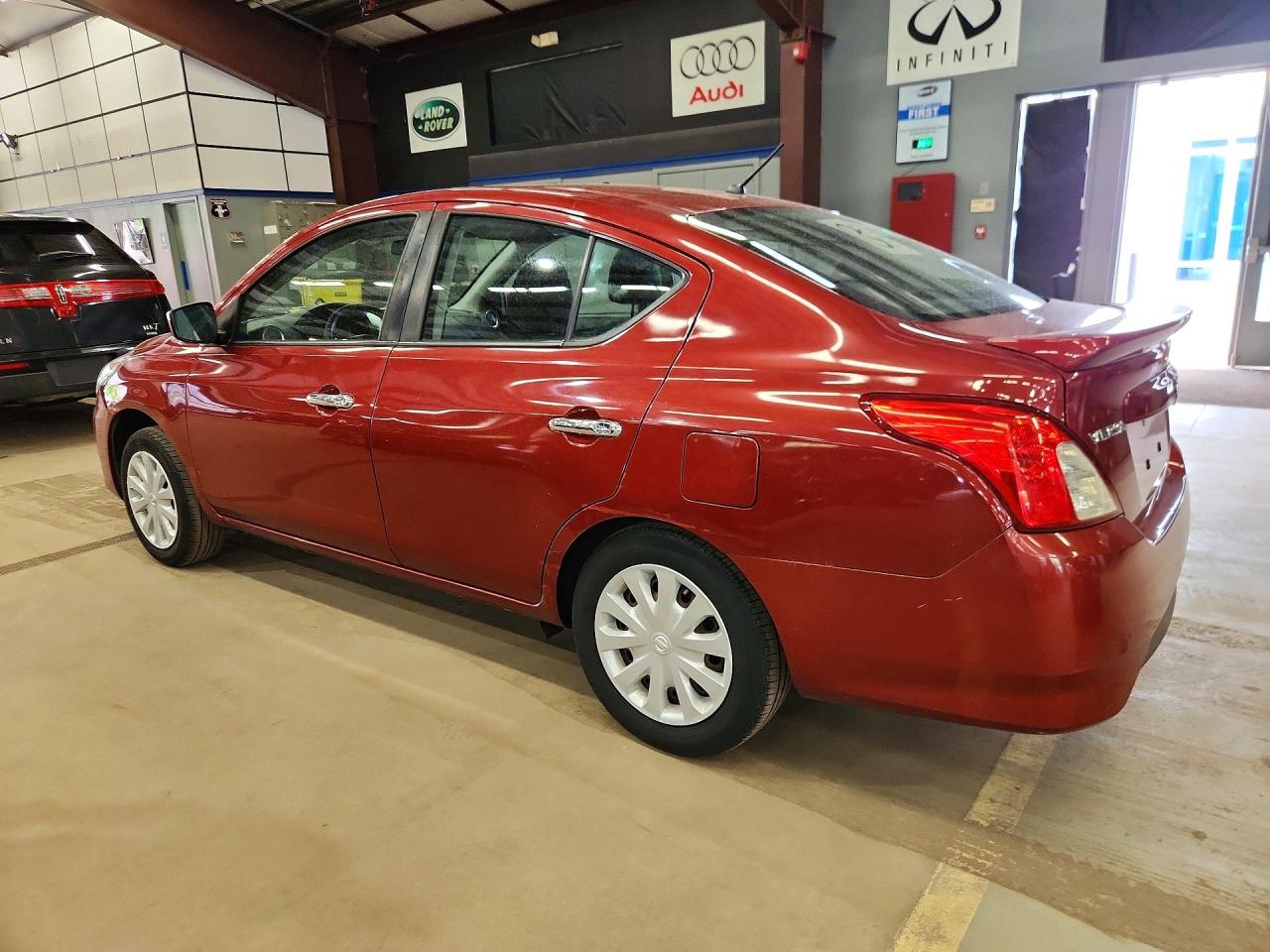 Nissan Versa Sv