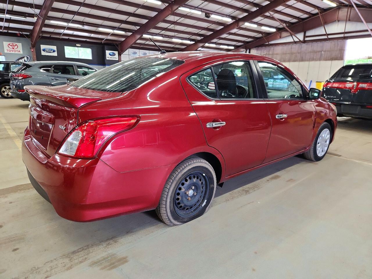 Nissan Versa Sv